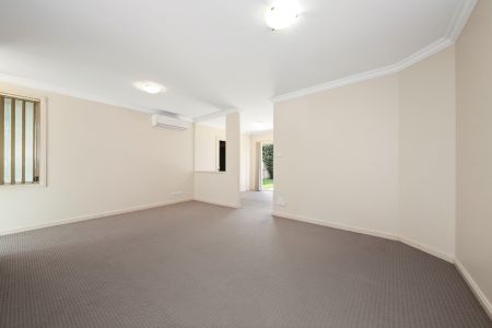 FRESH & MODERN VILLA - Photo 2