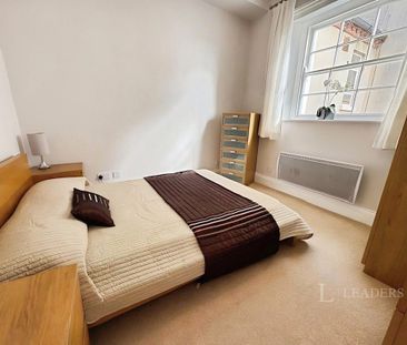 2 bedroom flat to rent - Photo 6