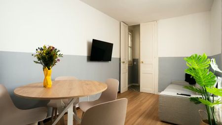 Carrer de Santa Anna, Barcelona, Catalonia 08002 - Foto 2