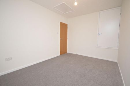 2 bedroom semi-detached house to rent - Photo 5