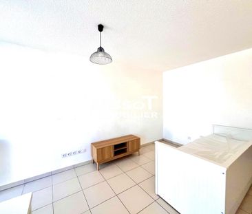 Location Appartement 1 pièce 34m² NIMES 30000 - Photo 2