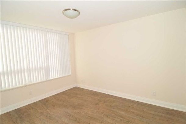 For Lease - 18 Uptown Drive Unit# 825, Markham, Ontario - Photo 1