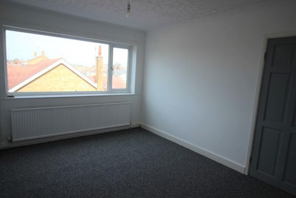3 bedroom maisonette to rent - Photo 1