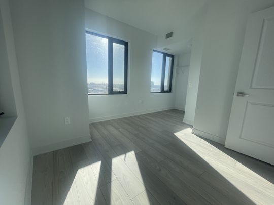 For Lease - 2920 Highway 7 Road Unit# 907, Vaughan, Ontario - Photo 1