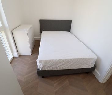 Room in a Shared House, Lebrun Square, SE3 - Photo 1