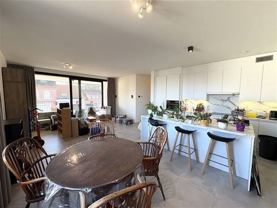 Appartement te huur - Photo 1