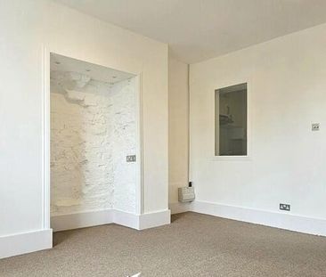 Studio Flat, Cintra Park, SE19 - Photo 1