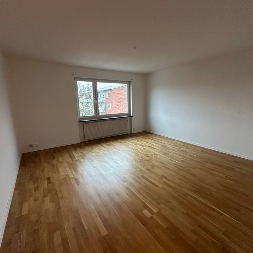 Rönnbergagatan. 4C-2rok(lgh 1201) - Foto 1