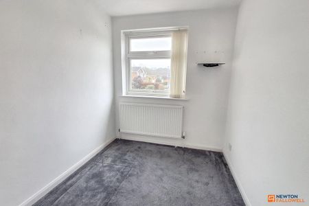 3 bedroom link detached house to rent - Photo 4