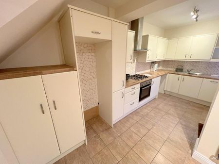 2 bedroom terraced house to rent - Photo 5
