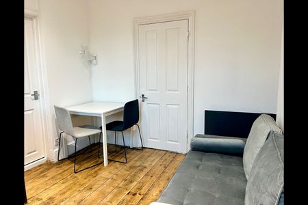 1 Bed Flat, George Street, RG1 - Photo 3