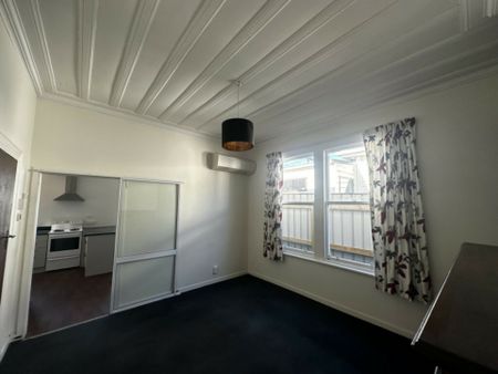 Charming Saint Kilda Rental Awaits You! - Photo 5