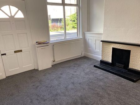 2 bedroom terraced house to rent - Photo 2