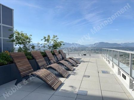 1XXXX Central Avenue 2004 Surrey - Photo 2