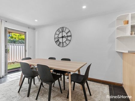 Stunning & Spacious Updated Homette With A Generous Yard!! - Photo 3