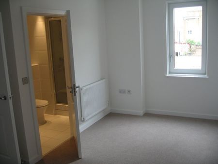 2 Bed Flat, Lime View Apartments, E14 - Photo 3