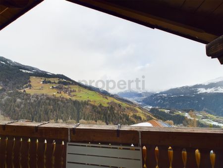 Möblierte 2-Zimmer-Dachwohnung mit herrlicher Bergsicht in Andiast - Foto 4