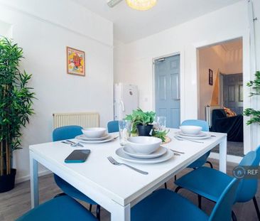 1 bedroom in a house share to rent - Photo 6