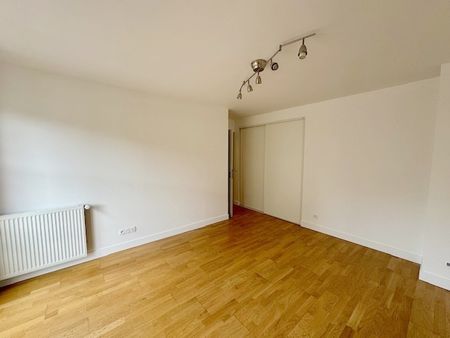 Location Maison 6 pièces 138m² MEDAN 78670 - Photo 4