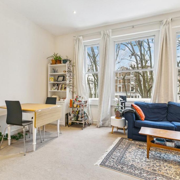 3 bedroom flat to rent - Photo 1