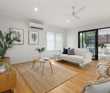 Great Location, Spacious and Immaculately Presented 4 Bedroom Famil... - Photo 2