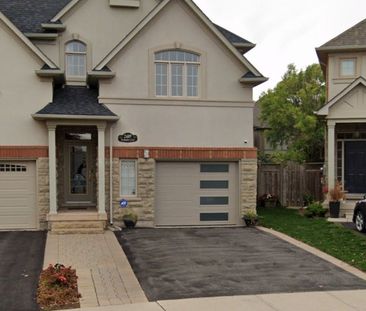 For Lease - 2489 Felhaber Crescent, Oakville, Ontario - Photo 3