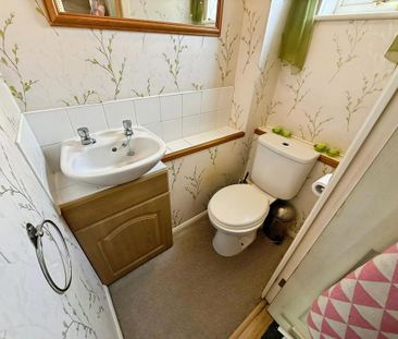 1 bedroom semi-detached house to rent - Photo 2