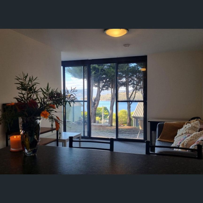 Cute as button -Furnished two bedroom, two bath apartment on long term lease - Photo 1