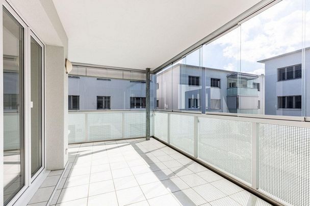 Traumhafte 2 1/2 - Zimmerwohnung mit verglastem Balkon - Foto 1