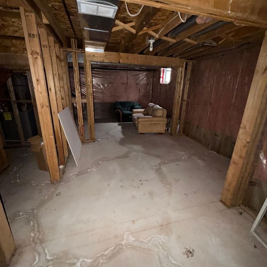 For Lease - 42 Patrick Drive, Barrie, Ontario - Photo 1