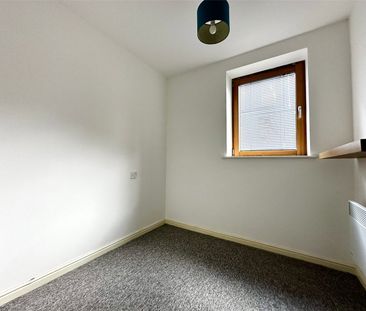 3 Bedroom - Photo 1