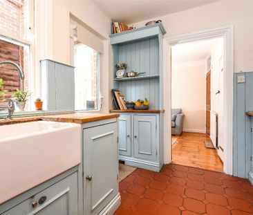 3 bedroom terraced house to rent - Photo 5