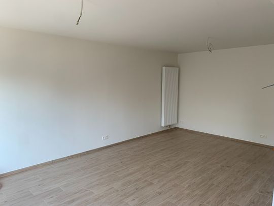 Gerenoveerd 2-slaapkamer appartement te huur in Rumbeke - Photo 1