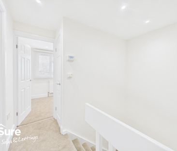 3 bedroom end of terrace house to rent - Photo 5