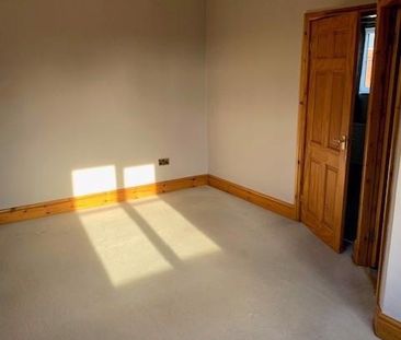 3 bedroom mews to rent - Photo 6