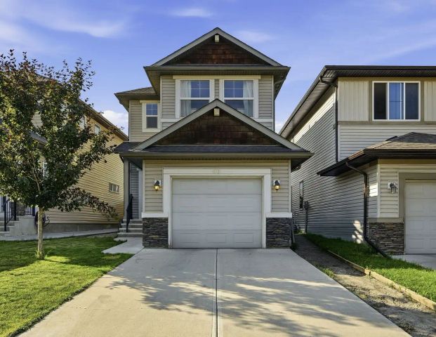 Beautiful 3-Bedroom Home for Rent in Panorama Hills — 3 Bedrooms House - Photo 1