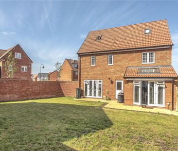 4 bedroom detached house to rent - Photo 1