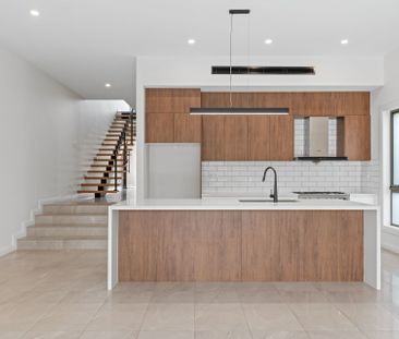 Ultra Modern Duplex - Photo 6