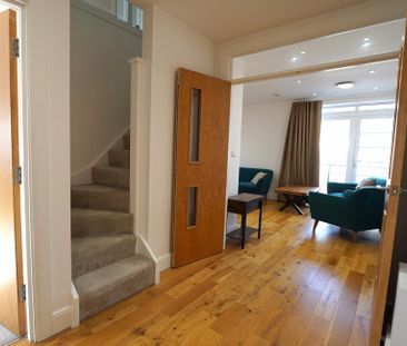 3 bedroom flat to rent - Photo 3