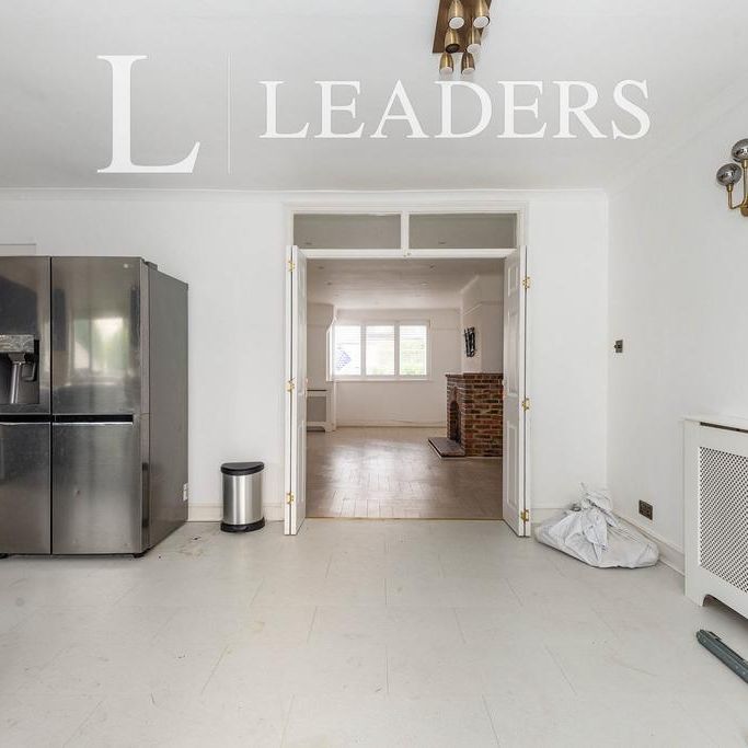 3 bedroom semi-detached house to rent - Photo 1