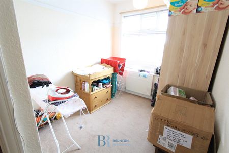 2 bed flat to rent in Benton Road, High Heaton, NE7 - Photo 4