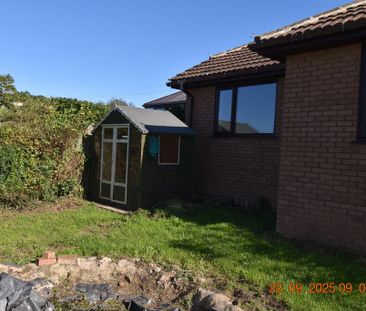 3 bedroom detached bungalow to rent - Photo 5