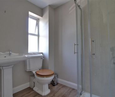 2 bedroom semi-detached house to rent - Photo 3