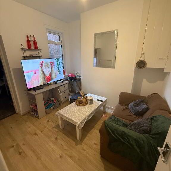 6 Edinburgh Street, Belfast, BT9 7DS - Photo 1