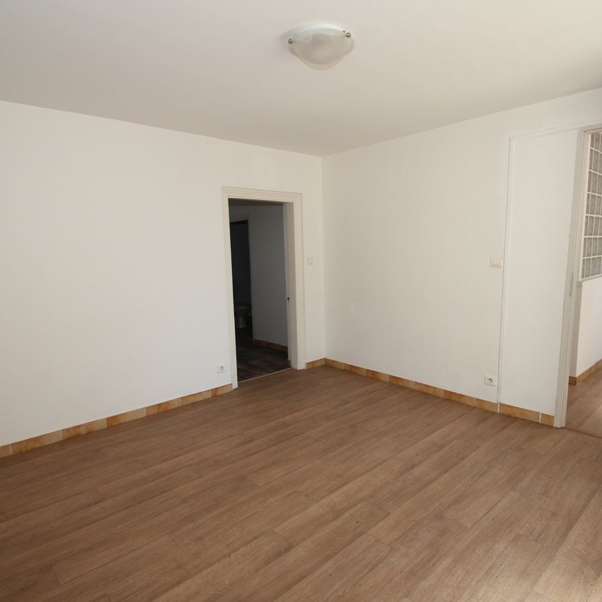 Location Appartement 2 pièces 35m² CERCY LA TOUR 58340 - Photo 1