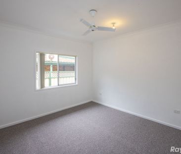 3 BEDROOM COTTAGE WITH SPACIOUS YARD!! - Photo 1