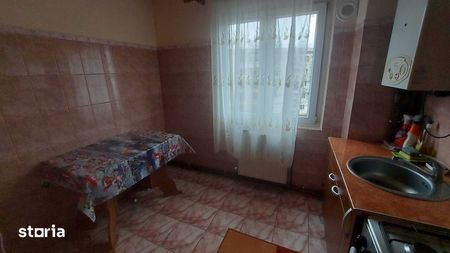 Inchiriez apartament 2 camere zona Sagului - Photo 3