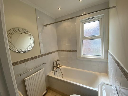 4 bedroom duplex to rent - Photo 1