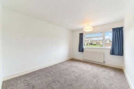 4 bedroom terraced house to rent - Photo 4