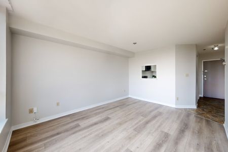 For Lease - 711 Rossland Road Unit# 711, Whitby, Ontario - Photo 3